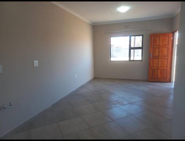 2 BEDROOM HOUSE FOR SALE IN QUEENSTOWN CENTRAL